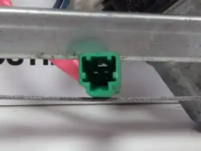 Peça sobressalente para automóvel em segunda mão elevador de vidros traseiro direito por honda cr-v (rd8) es referências oem iam   