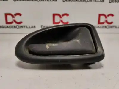 Peça sobressalente para automóvel em segunda mão Puxador Interior Dianteiro Direito por RENAULT CLIO II FASE II (B/CB0) Campus Referências OEM IAM 8200028995  