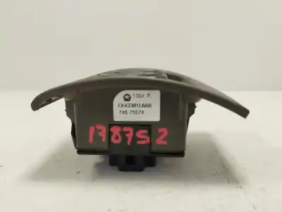 Peça sobressalente para automóvel em segunda mão botão / interruptor elevador vidro traseiro direito por chrysler pt cruiser (pt_) 2.2 crd referências oem iam 74675574  