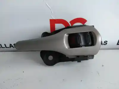 Second-hand car spare part interior right front handle for toyota auris active oem iam references 62318a2  