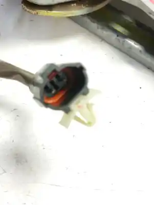 Second-hand car spare part rear right window regulator for kia carens ii monospace (fj) 2.0 crdi oem iam references xh004p0  