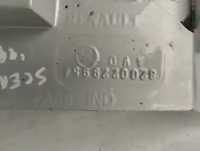 Pezzo di ricambio per auto di seconda mano parafango anteriore destro per renault megane i scenic (ja0) 1.9 d rn 64 cv / 47 kw riferimenti oem iam 7751474882  