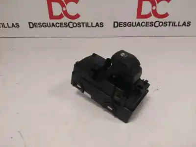 Peça sobressalente para automóvel em segunda mão Botão / Interruptor Elevador Vidro Traseiro Esquerdo por KIA CEED GT Line 140 CV / 103 KW Referências OEM IAM 93581J7100  93580J7050