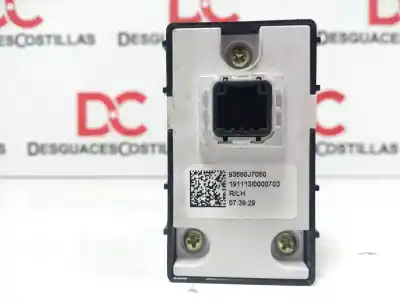 Pezzo di ricambio per auto di seconda mano comandi alzacristalli posteriore sinistro per kia ceed gt line 140 cv / 103 kw riferimenti oem iam 93581j7100  93580j7050