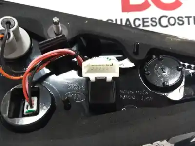 Second-hand car spare part right tailgate light for kia ceed gt line 140 cv / 103 kw oem iam references 92404j7050 j792412200 / 92404j70 