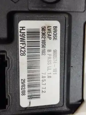 Pezzo di ricambio per auto di seconda mano motore alzacristalli anteriore destro per renault laguna iii authentique riferimenti oem iam 807300001r  