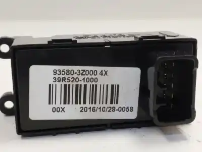 Pezzo di ricambio per auto di seconda mano comandi alzacristalli posteriore sinistro per hyundai i40 style riferimenti oem iam 935803z000