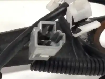Pezzo di ricambio per auto di seconda mano CINTURA DI SICUREZZA ANTERIORE SINISTRA per TOYOTA AURIS  Riferimenti OEM IAM 329433  