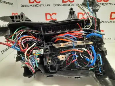 Peça sobressalente para automóvel em segunda mão  por TOYOTA AURIS  Referências OEM IAM 8266202590  