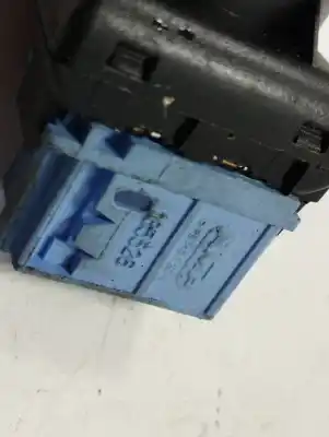 Tweedehands auto-onderdeel SPIEGELBEDIENING voor CITROEN C2  OEM IAM-referenties 185526  