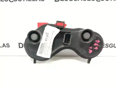 Second-hand car spare part lampholder for renault megane ii berlina 5p authentique 82 cv / 60 kw oem iam references 