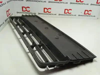 Second-hand car spare part central bumper grille for ford focus lim. (cb8) trend oem iam references bm5117k945a  