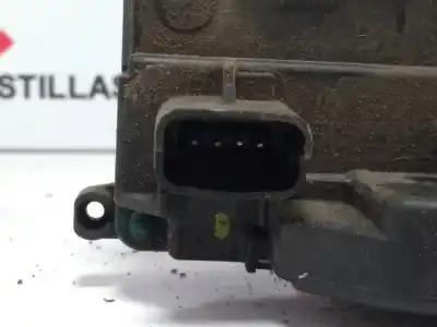 Second-hand car spare part front right door lock for renault clio iii pack authentique oem iam references 8200300125  