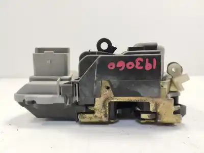 Автозапчастина б/у замок передніх дверей лівий для citroen xsara picasso (n68) 2.0 hdi посилання на oem iam 9135h5  