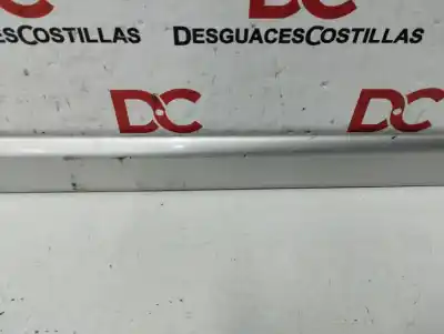 Second-hand car spare part rear decorative moulding for honda cr-v (rd8) es oem iam references   