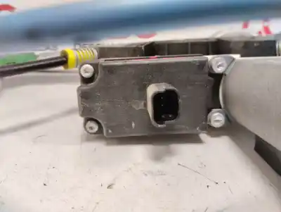 Peça sobressalente para automóvel em segunda mão elevador de vidros dianteiro direito por citroen c2 collection referências oem iam 36137604