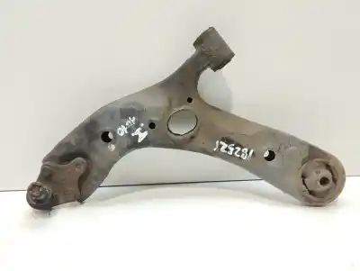 Peça sobressalente para automóvel em segunda mão braço de suspensão inferior esquerdo dianteiro por toyota auris active referências oem iam 4806902130  