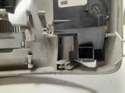 Pièce détachée automobile d'occasion LUMIÈRE INTÉRIEURE pour AUDI A4 AVANT (8E)  Références OEM IAM 8E0951177  