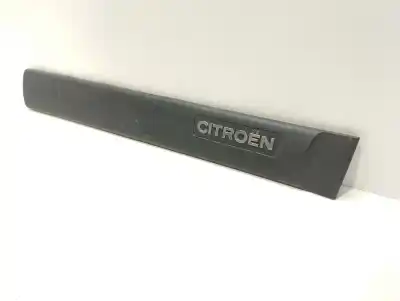 Peça sobressalente para automóvel em segunda mão moldagem por citroen berlingo 1.9 d multispace referências oem iam 9619030477  