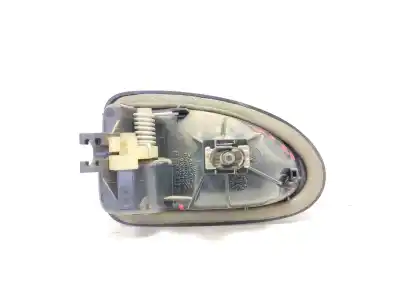 Second-hand car spare part interior right front handle for renault clio ii fase ii (b/cb0) authentique oem iam references 8200028995