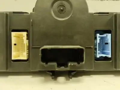 Second-hand car spare part climate control for renault clio iii 20 aniversario oem iam references 8200296683  