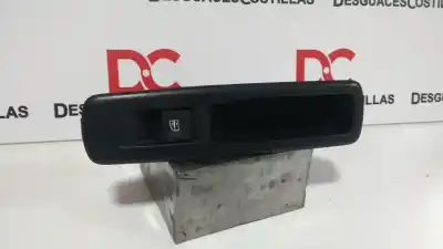 Peça sobressalente para automóvel em segunda mão BOTÃO / INTERRUPTOR ELEVADOR VIDRO TRASEIRO ESQUERDO por RENAULT MEGANE III BERLINA 5 P  Referências OEM IAM 156024250A  829500004R