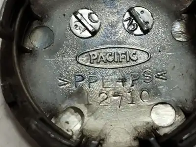 Автозапчасти б/у колпачки ​​ступицы за TOYOTA COROLLA (E12) 1.6 16V ссылки OEM IAM 4260212650  