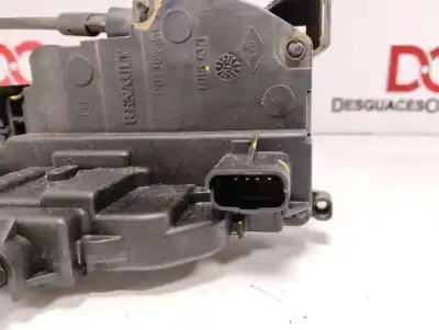 Second-hand car spare part left front door lock for renault clio iii exception oem iam references 8200300123