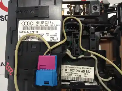 Автозапчастина б/у внутрішне світло для audi a8 d3 (4e2, 4e8) 4.2 tdi quattro посилання на oem iam 4e0907135a 4e0947097ag8e2 4e0910135a / 51003060005