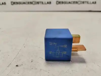 Pezzo di ricambio per auto di seconda mano relè per hyundai santa fe (bm) 2.2 crdi cat riferimenti oem iam 952102e000