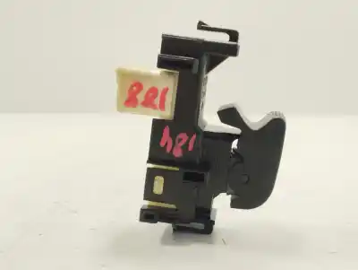 Peça sobressalente para automóvel em segunda mão BOTÃO / INTERRUPTOR ELEVADOR VIDRO TRASEIRO DIREITO por TOYOTA AURIS  Referências OEM IAM 8292F83  