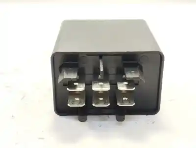 Second-hand car spare part relay for volvo serie 940 berlina/familiar 2.3 gle berlina 135 cv / 99 kw oem iam references 6849780