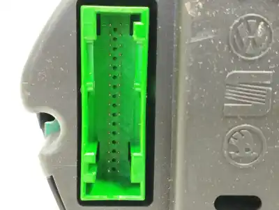 Автозапчастина б/у панель інструментів для skoda fabia (6y2/6y3) young line посилання на oem iam 6y0920883m  