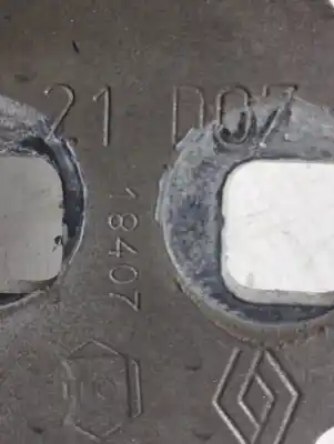 Second-hand car spare part hinge for renault scenic ii grand dynamique oem iam references 8200885636  