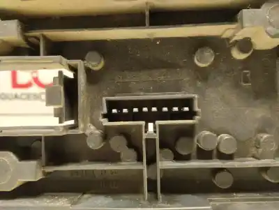 Pezzo di ricambio per auto di seconda mano PORTALAMPADA per RENAULT CLIO I (B/C57_, 5/357_)  Riferimenti OEM IAM 2251   Pezzo di ricambio per auto di seconda mano PORTALAMPADA per RENAULT CLIO I (B/C57_, 5/357_)  Riferimenti OEM IAM 2251