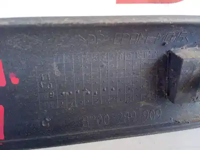 Peça sobressalente para automóvel em segunda mão moldagem por renault clio iii exception referências oem iam 8200289909  