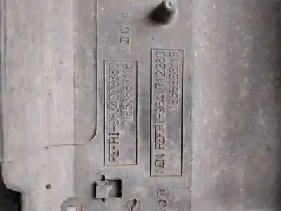 Pezzo di ricambio per auto di seconda mano Pannello Frontale per PEUGEOT 307 (S1) XR Riferimenti OEM IAM 9634009380  