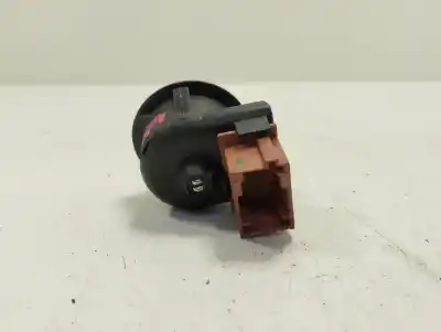 Tweedehands auto-onderdeel SPIEGELBEDIENING voor CITROEN C3 1.4 (73 CV)  OEM IAM-referenties 185526  