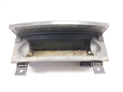 Gebrauchtes Autoersatzteil Aschenbecher zum AUDI A3 (8P1)  OEM-IAM-Referenzen 8P0857951  