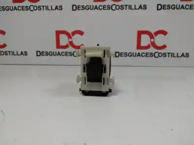 Peça sobressalente para automóvel em segunda mão BOTÃO / INTERRUPTOR ELEVADOR VIDRO DIANTEIRO DIREITO por MERCEDES-BENZ CLASE C (W203) SPORTCOUPE  Referências OEM IAM A2038200210  501807