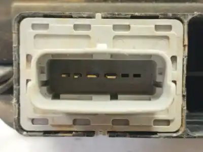 Pezzo di ricambio per auto di seconda mano scatola relè/fusibili per renault kangoo profesional riferimenti oem iam 8200428700  