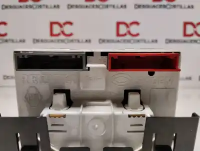 Автозапчасти б/у многофункциональный дисплей за RENAULT CLIO II FASE II (B/CB0) Authentique 58 CV / 43 KW ссылки OEM IAM P8200028364  