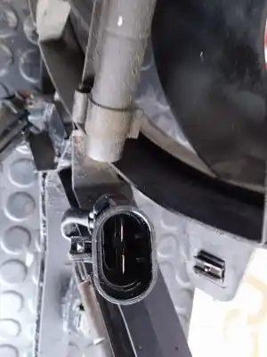 Peça sobressalente para automóvel em segunda mão termoventilador elétrico por opel vectra b berlina básico (1999->) referências oem iam 