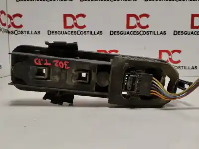 Peça sobressalente para automóvel em segunda mão SUPORTE DE LÂMPADA por RENAULT CLIO II FASE I (B/CBO)  Referências OEM IAM   