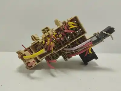 Piesă de schimb auto la mâna a doua panou siguranțe pentru renault kangoo profesional referințe oem iam 8200574970c