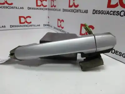 Pezzo di ricambio per auto di seconda mano maniglia esterna posteriore destra per toyota corolla (e12) 2.0 d-4d linea terra berlina riferimenti oem iam 