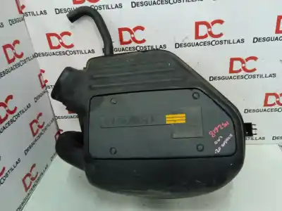 Pezzo di ricambio per auto di seconda mano Filtro Dell Aria per RENAULT KANGOO (F/KC0) Authentique 64 CV / 47 KW Riferimenti OEM IAM 7700114184  