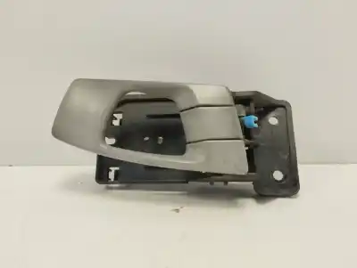 Second-hand car spare part interior left front handle for kia carens ii monospace (fj) 2.0 crdi oem iam references   