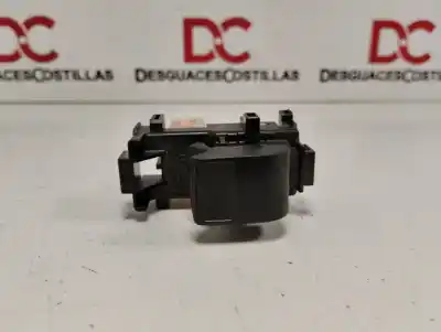 Peça sobressalente para automóvel em segunda mão BOTÃO / INTERRUPTOR ELEVADOR VIDRO TRASEIRO DIREITO por TOYOTA AURIS  Referências OEM IAM 8292M7N  