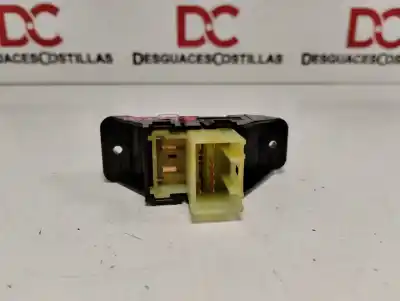 Pezzo di ricambio per auto di seconda mano Interruttore Alzacristalli Anteriore Destro per HYUNDAI KONA (OS, OSE, OSI) 1.0 T-GDI Riferimenti OEM IAM 3K552B1200  